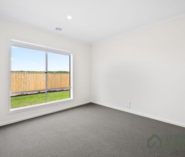 Brand New, Spacious & Ready to Enjoy! - Photo 4