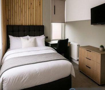 1 bedroom in a house share to rent - Photo 3