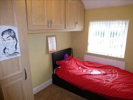 Somerset Avenue, Leicester, Leicestershire, LE4 - Photo 2