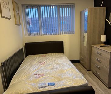 Room in a Shared House, Leopold Road, L7 - Photo 2