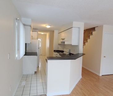 For Lease - 5 Fairglen Avenue Unit# 4, Brampton, Ontario - Photo 2