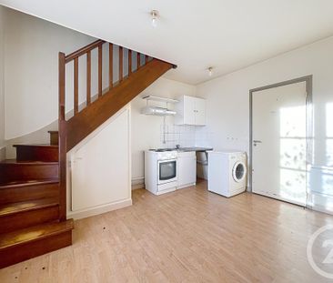 Location Appartement 1 pièce 14m² DAMMARIE LES LYS 77190 - Photo 1