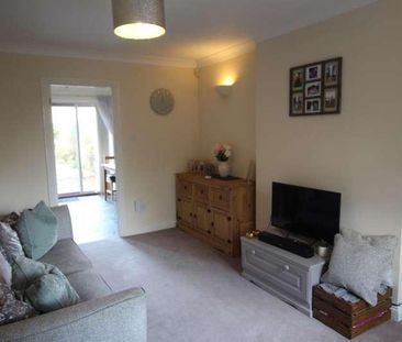 West End, Woking, GU24 - Photo 2