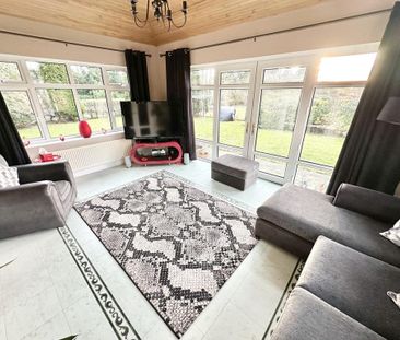 4 bedroom bungalow to rent - Photo 2