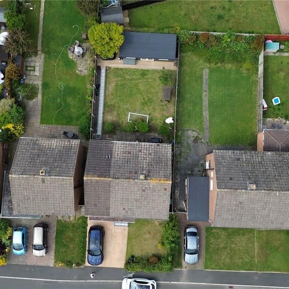 5 bedroom detached house to rent - Photo 1
