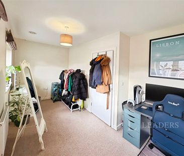 2 bedroom house to rent Peacock Close, Epsom, KT19 - Photo 4