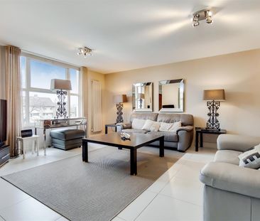 St Johns Wood Park, London, NW8 - Photo 1