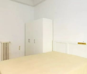 Calle de Santa Cruz de Marcenado, Madrid, Community of Madrid 28015 - Photo 4