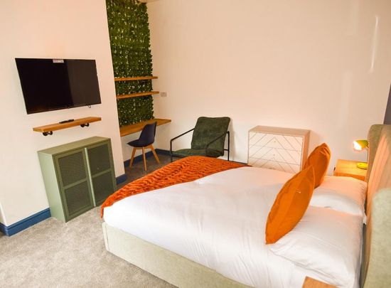 1 bedroom in a house share to rent - Photo 1