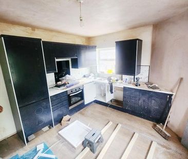 1 bedroom in a flat share to rent - Photo 4