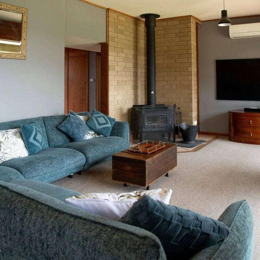 Riverfront Luxury - Photo 1