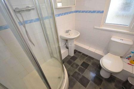 Grange Avenue, Earley, Reading, Berkshire, RG6 - Photo 2