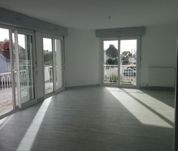 Appartement de 5 pièces de 124 m² à louer à LARMOR-PLAGE - Photo 2