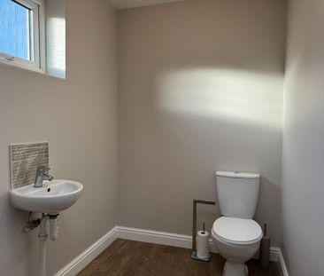 3 bedroom link detached house to rent - Photo 6