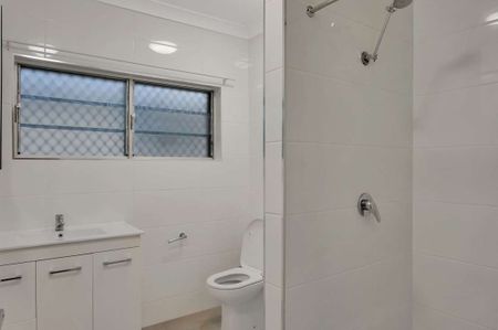 Two Bedroom Apartment Situated In A Great Location - Photo 3