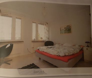 Storvretsvägen, Skogås - Foto 1
