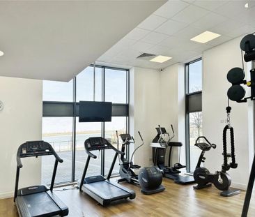 2 bedroom flat to rent - Photo 6