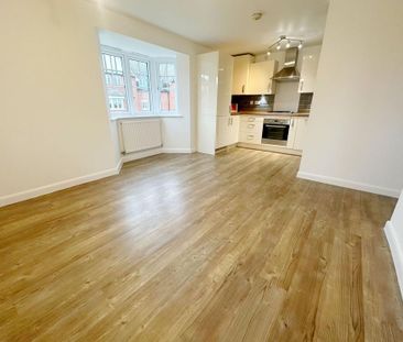 2 bedroom flat to rent - Photo 3