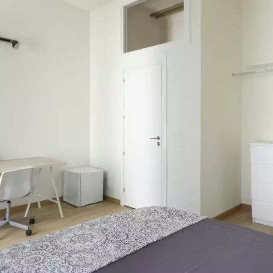 Calle de San Bernardo, Madrid, Community of Madrid 28015 - Foto 1