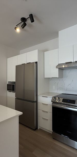 ⭐ APPARTEMENT 4 1/2 MODERNE ET NEUF - Photo 1