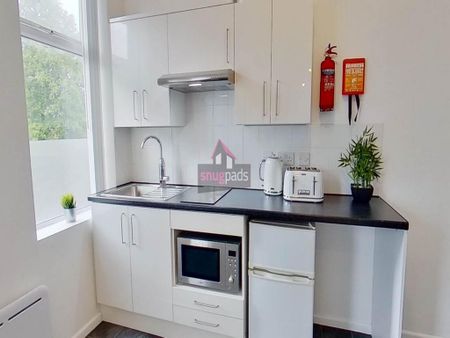 Studio to rent - Photo 5