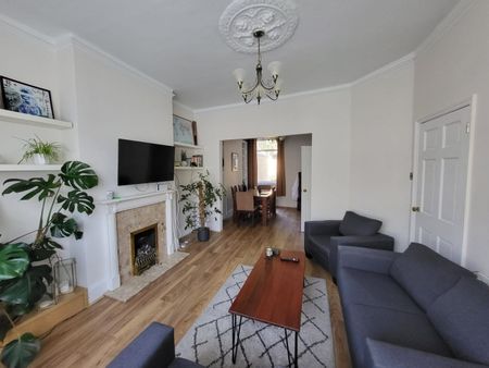 Room in a Shared House, Graveney Road, SW17 - Photo 2