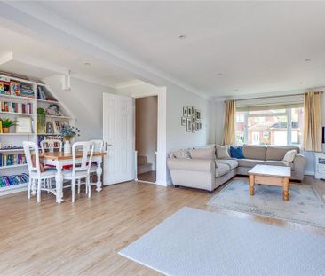 3 bedroom link detached house to rent - Photo 2