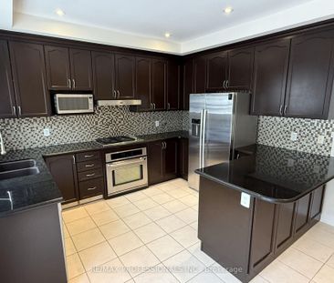 For Lease - 72 Upper Duke Crescent, Markham, Ontario - Photo 6