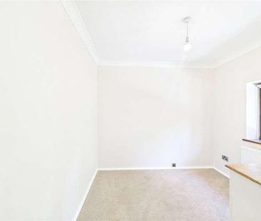 Pound Green Cottages, Goring Lane, Wokefield Green, Mortimer, RG7 - Photo 3