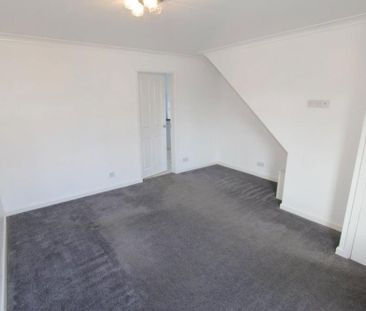 2 bedroom semi-detached house to rent - Photo 4