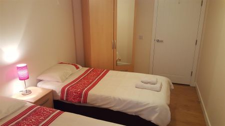 55 Christchurch Road, Bournemouth - Photo 3