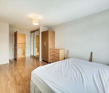 Clapham Park Road, Clapham, SW4 - Photo 3