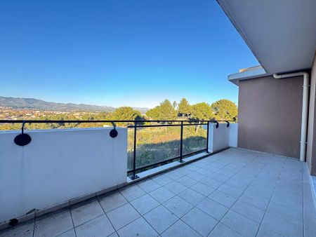 LA CROIX ROUGE. Studio avec terrasse et garage à louer - Photo 4