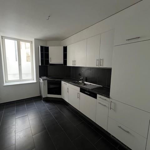 Charmant logement en plein centre d'Yverdon - Premier loyer net offert - Foto 1
