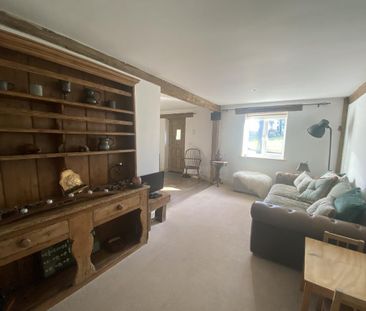 2 bedroom house to rent - Photo 2