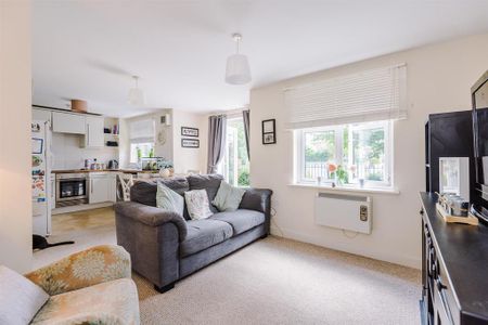 Studio to rent - Photo 5