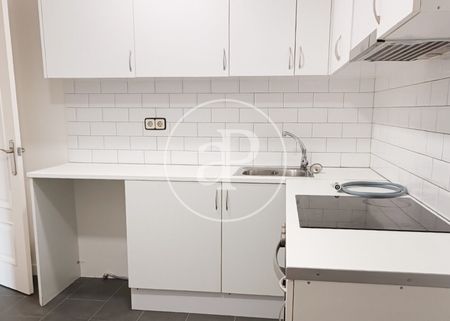 Apartment for Rent on Comte d’Úrgell Street - Photo 3