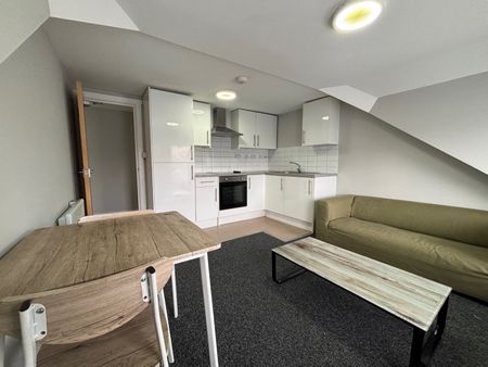 Lower Cathedral Road, Riverside - Photo 2