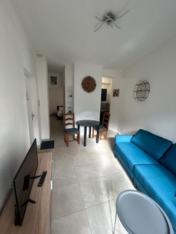 Location appartement 2 pièces, 28.06m², Rochefort - Photo 2