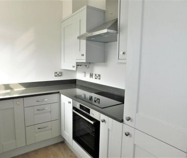 2 bedroom apartment to rent - Photo 4