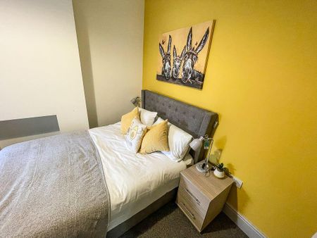 1 bedroom in a house share to rent - Photo 4