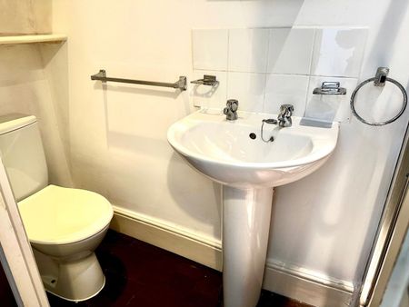 1 Bed Flat, Walham Grove, SW6 - Photo 5