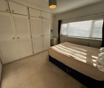 4 bedroom detached house to rent - Photo 2