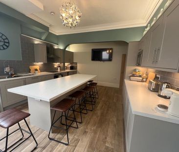 1 bedroom in a house share to rent - Photo 3