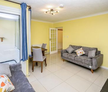 3 bedroom ground floor maisonette to rent - Photo 1