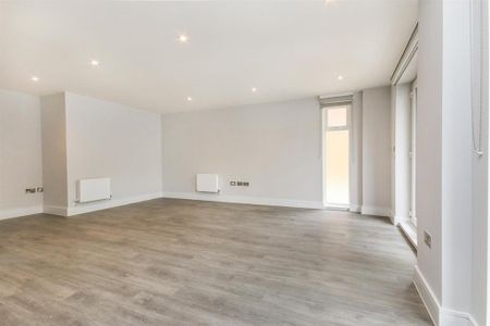 3 bedroom apartment to rent - Photo 2