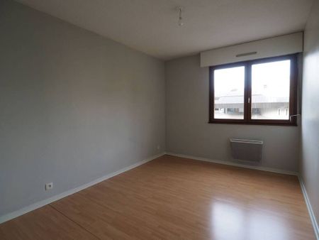 Location Appartement 3 pièces 72m² ANNECY 74000 - Photo 5