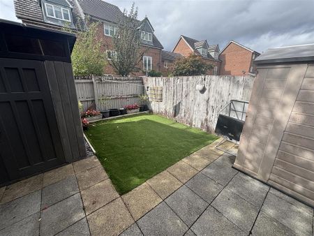 4 bedroom townhouse to rent - Photo 5