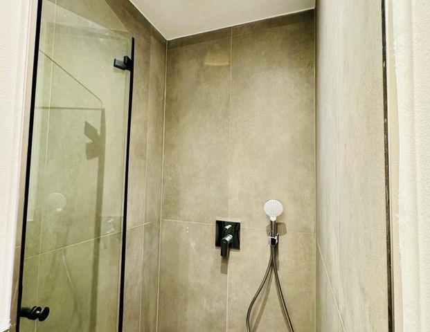 Hochwertig saniertes/möbliertes Apartment in Pempelfort - Photo 1