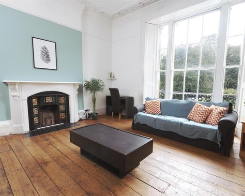 Westbourne Place, Bristol - Photo 1